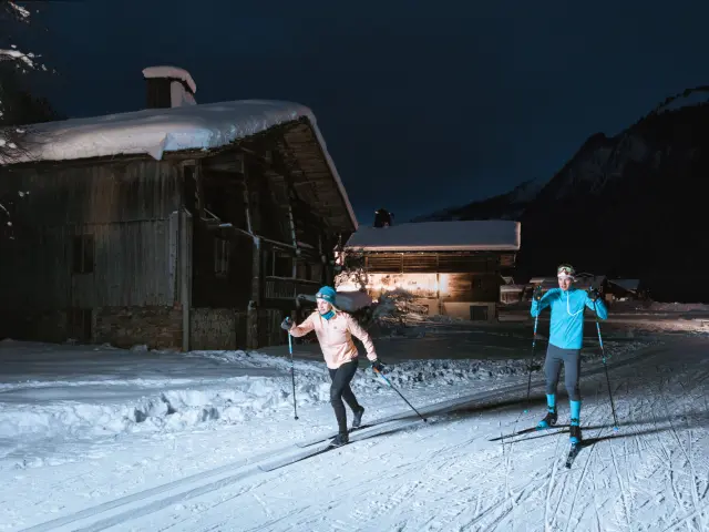 H21 Ski Nocturne C.hudry Le Grand Bornand Tourisme 1.jpg 1600px 1