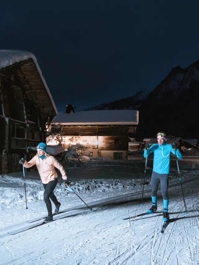 H21 Ski Nocturne C.hudry Le Grand Bornand Tourisme 1.jpg 1600px 1