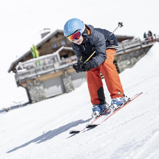 Premières glisses sur les espaces débutants du domaine skiable du Grand-Bornand