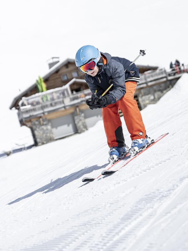 Premières glisses sur les espaces débutants du domaine skiable du Grand-Bornand