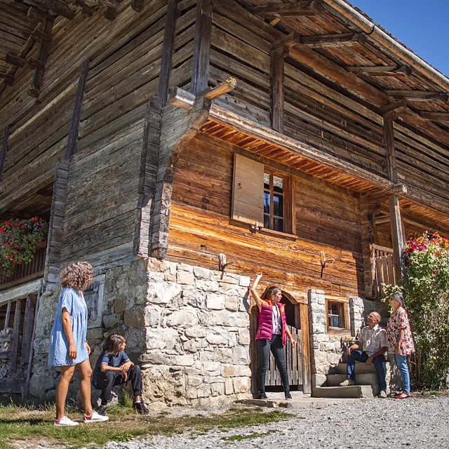 Visite guidée de la Maison du Patrimoine en été