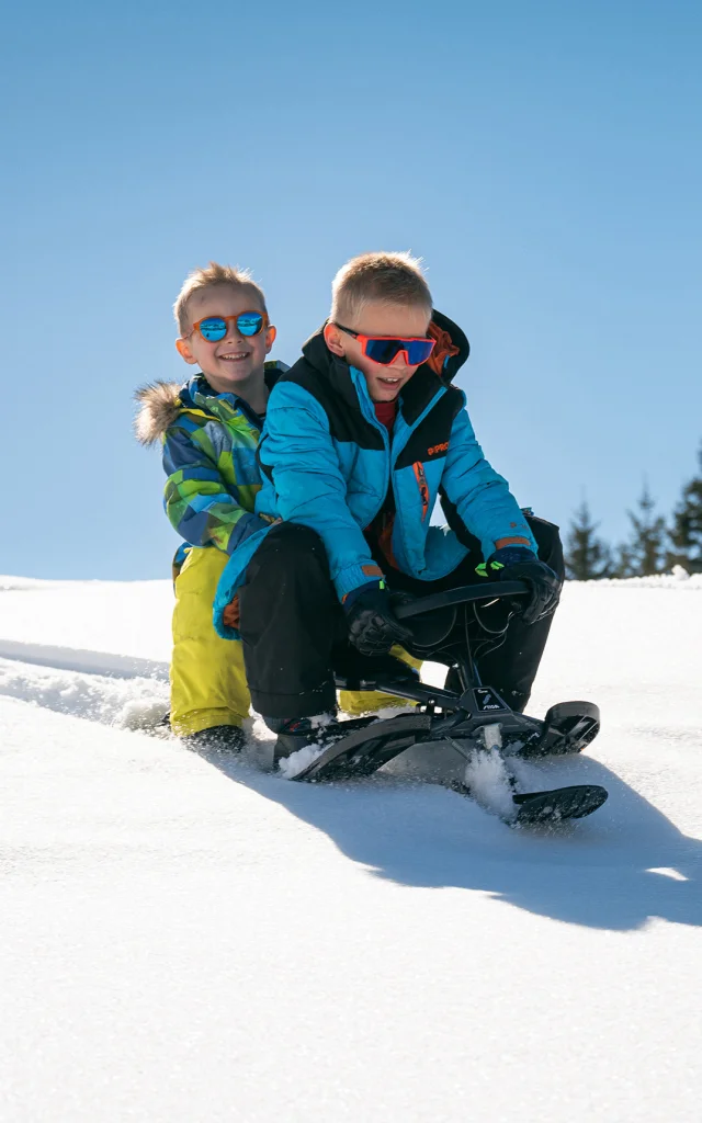 04 03 25 Tobogganing G.cobret 09