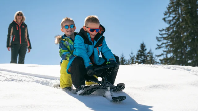 04 03 25 Tobogganing G.cobret 09