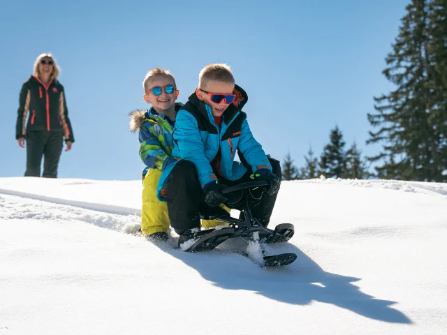 04 03 25 Tobogganing G.cobret 09