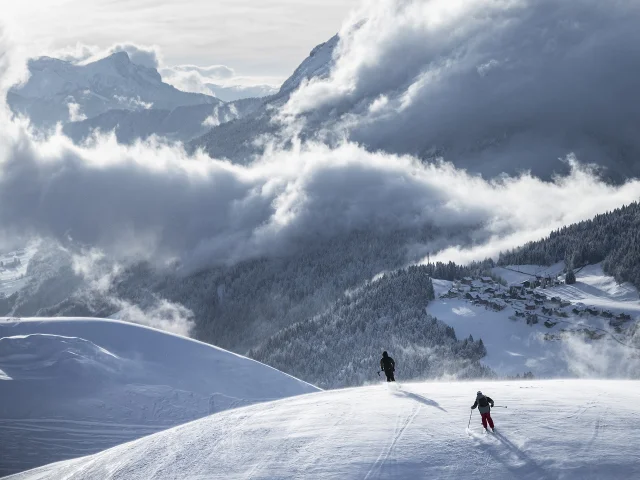Plongée sur le plateau du Mont, depuis l’épaule de La Floria