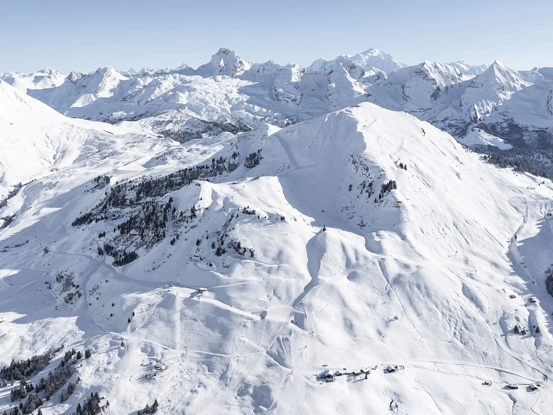 Domaine Skiable Drone 017 T. Vattard Le Grand Bornand Tourisme