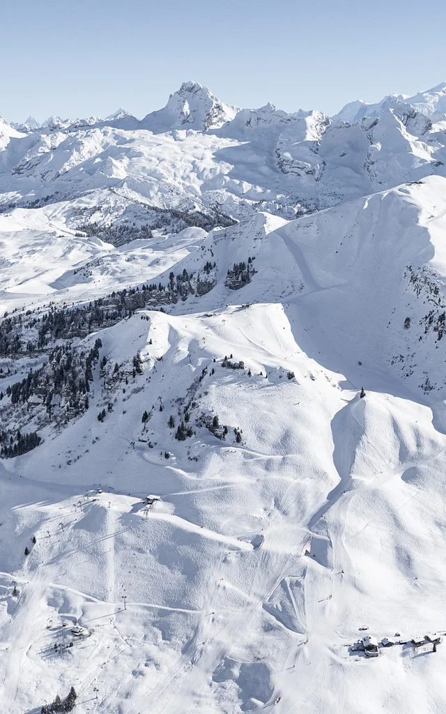 Domaine Skiable Drone 017 T. Vattard Le Grand Bornand Tourisme