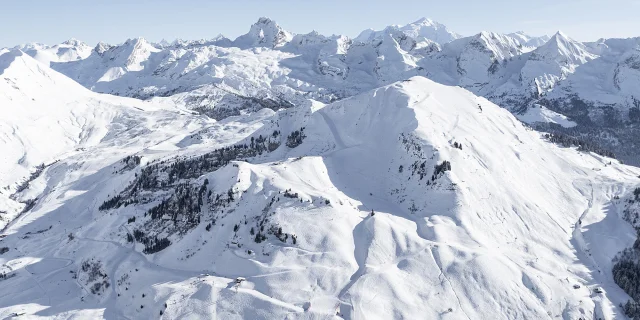 Domaine Skiable Drone 017 T. Vattard Le Grand Bornand Tourisme