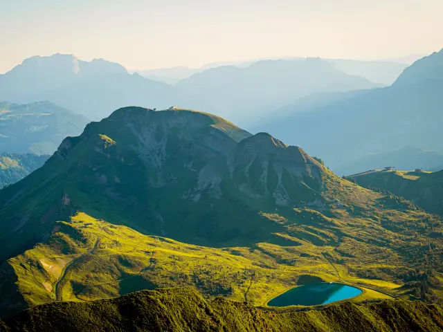 Le mont Lachat en été
