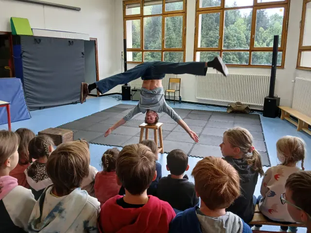 Rencontre avec les élèves de l'école - Spectacle Paroles
