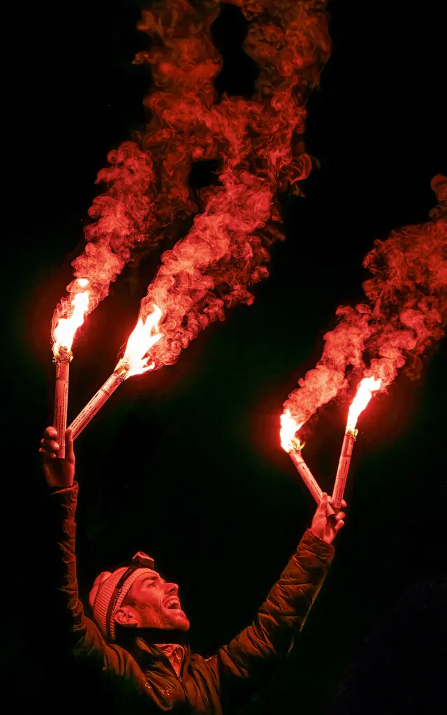 Dans l'objectif de Tilby Vattard à l'occasion de la Fête de la Montagne, du 14 juillet 2026 - éclairage de la chaîne des Aravis