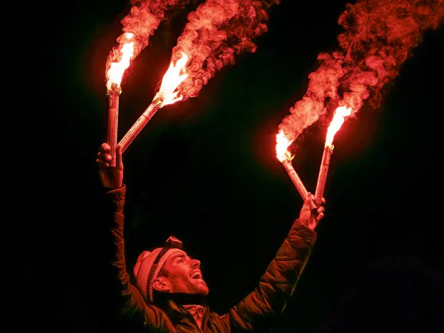 Dans l'objectif de Tilby Vattard à l'occasion de la Fête de la Montagne, du 14 juillet 2026 - éclairage de la chaîne des Aravis