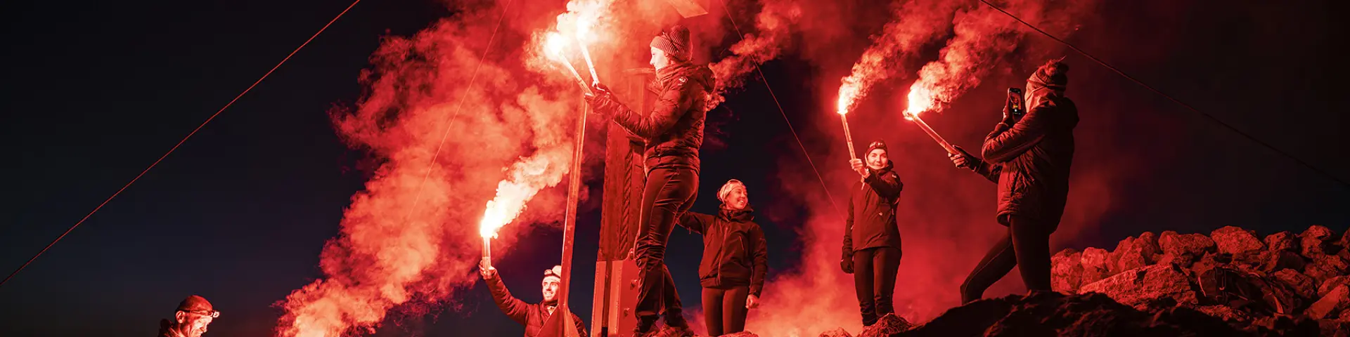 Dans l'objectif de Tilby Vattard à l'occasion de la Fête de la Montagne, du 14 juillet 2026 - éclairage de la chaîne des Aravis