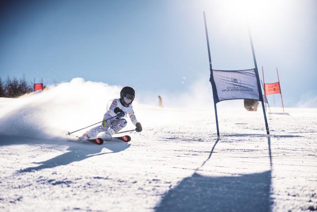 Tout schuss Cup course de ski organisé par Les Deux Alpes pour les plus jeunes skieurs compétition