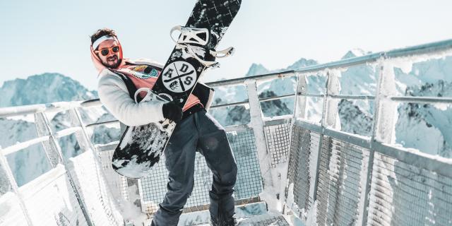 Snowboard et rock 'n' roll sur le belvédère des écrins aux deux Alpes