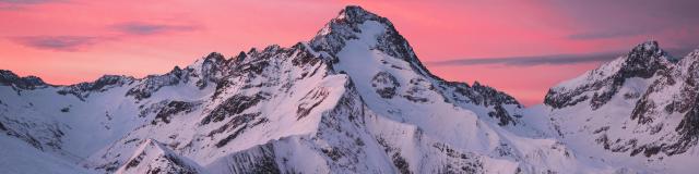 Lever de soleil rose sur la muselle depuis Les Deux Alpes