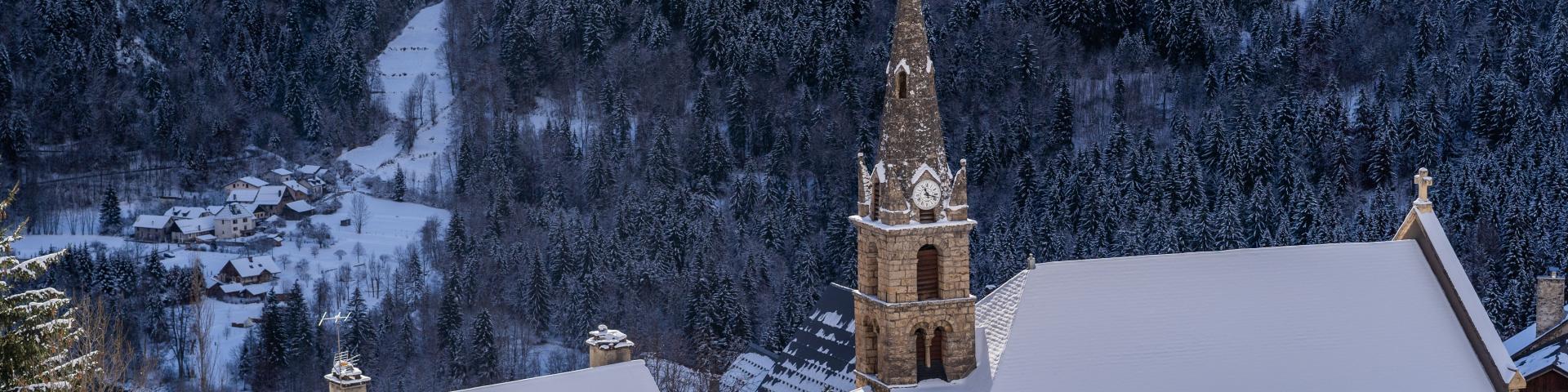 Eglise Venosc Village hiver