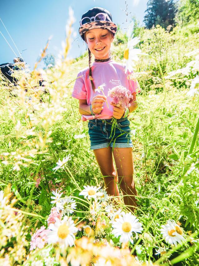 enfant-nature-les-2-alpes.jpg