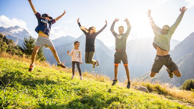 famille-active-les-2-alpes.jpg