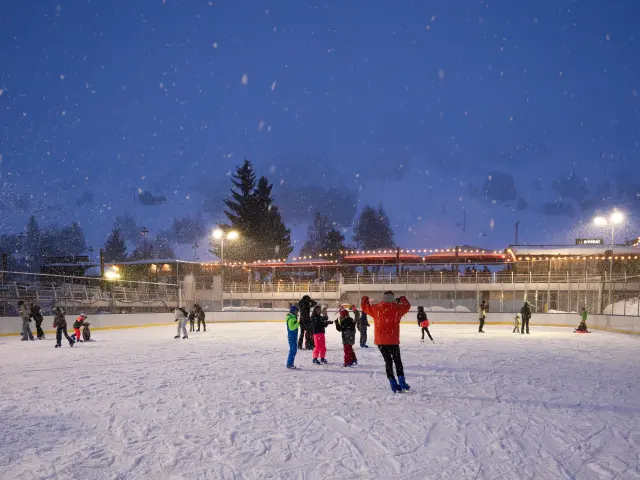 patinoire-des-2-Alpes.jpg
