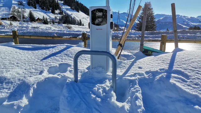 Borne de recharge Chargeguru Les Saisies