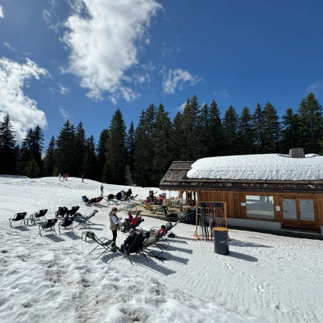 L'annuaire des Saisies en hiver