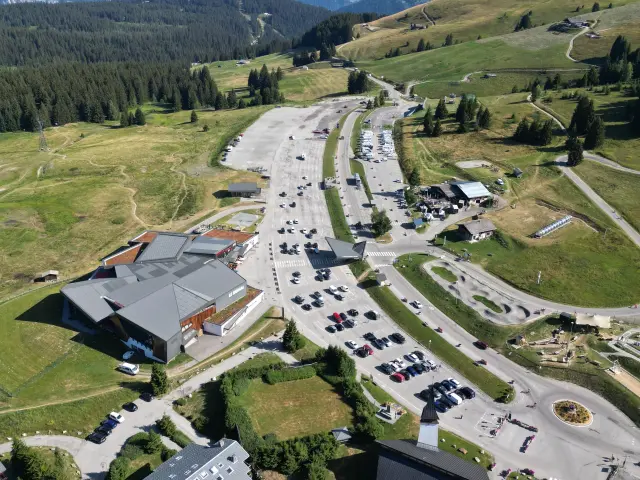 Parking gratuit du Signal aux Saisies