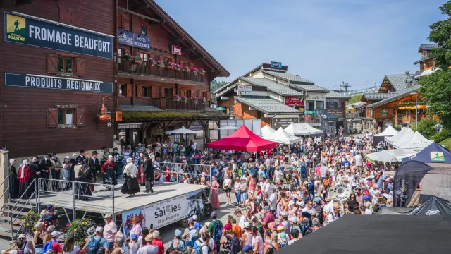 Fête du Beaufort 2026 sur la place Berthod aux Saisies