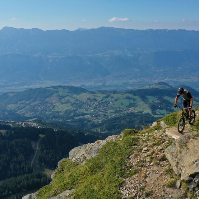 VTT de descente aux 7 Laux