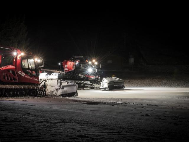 CLOSING THE SLOPES ...THE GROOMER COMES INTO ACTION