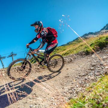 VTT de descente Les 7 Laux