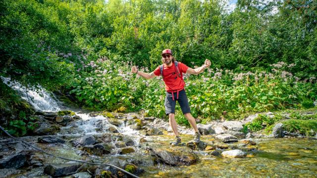 randonneur aux 7 Laux en été