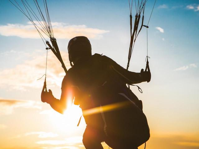 parapente-1920x960-1.jpeg
