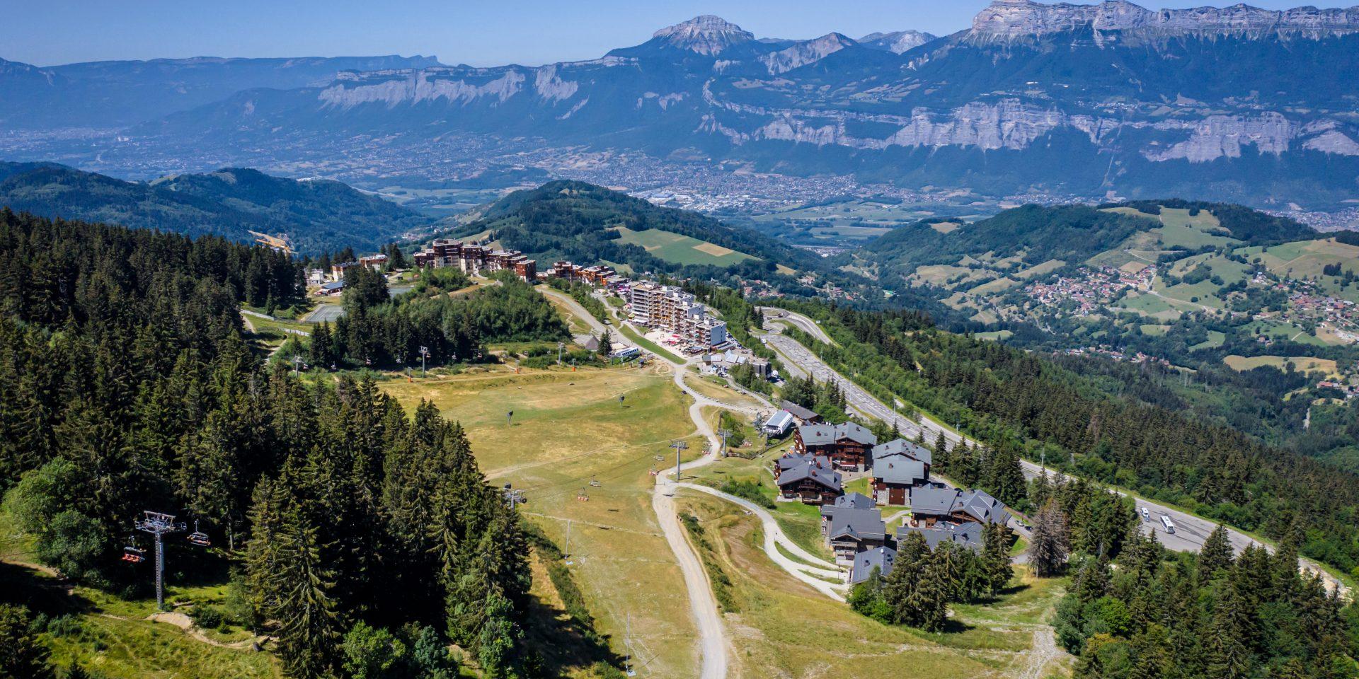 Station des 7 Laux en été