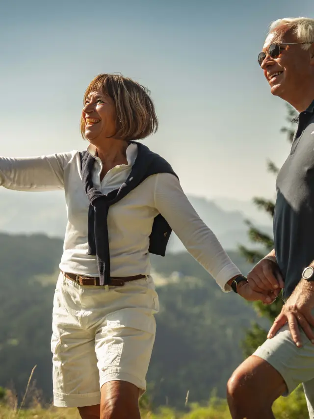 Lesgets24 Seniors Light Lucasstanus 54 1