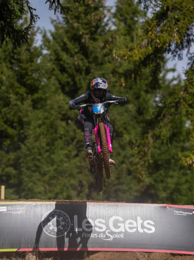 FRANCE, LES GETS 22 aout : Felix Griffiths of Team Great Britain durant les UCI Downhill World Cup | Finals elite et U23 aux Gets le 22 aout 2026, France. (Photo by Mateo Sgambato/Agence Zoom)