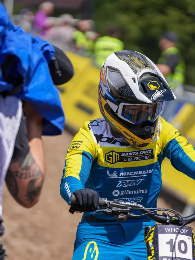 FRANKRIJK, LES GETS, 22 augustus: Ava Chaumet Lagrange van Team France neemt deel aan de UCI Downhill World Cup | Finales elite en U23 in Les Gets op 22 augustus 2026, Frankrijk. (Foto: Mateo Sgambato/Agence Zoom)