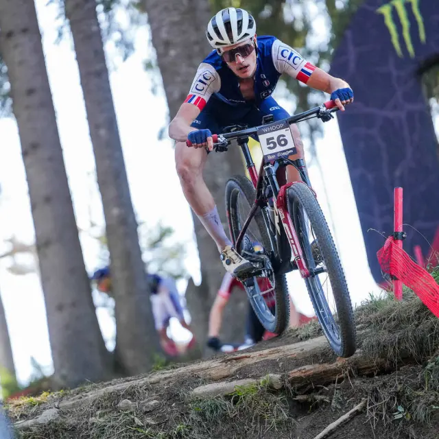 FRANCE, LES GETS 23 aout : Chazaly Raphael in action durant les UCI Cross-country Olympic World Cup (XCO)  elite et U23 aux Gets le 23 aout 2026, France. (Photo by Mateo Sgambato/Agence Zoom)