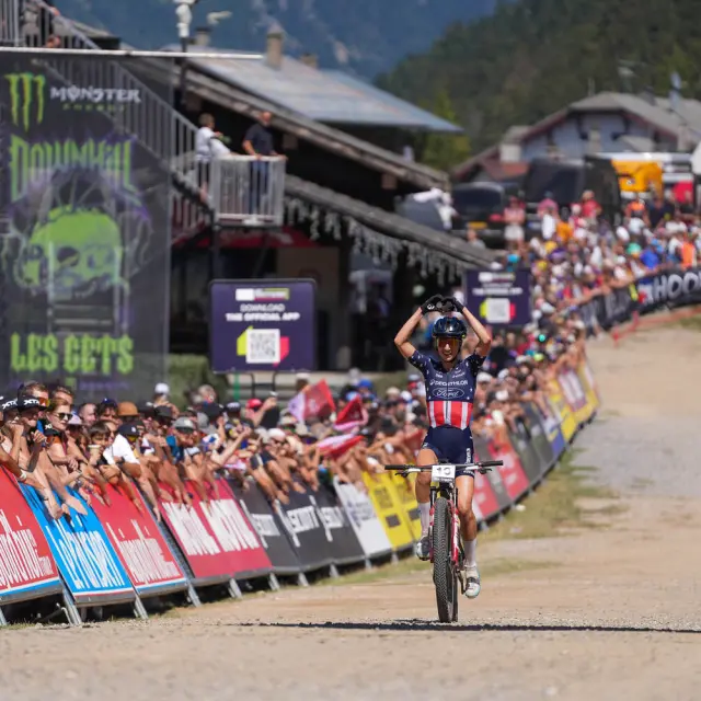 FRANCE, LES GETS 23 aout : Savilia Blunk of Team United States durant les UCI Cross-country Olympic World Cup (XCO)  elite et U23 aux Gets le 23 aout 2026, France. (Photo by Mateo Sgambato/Agence Zoom)