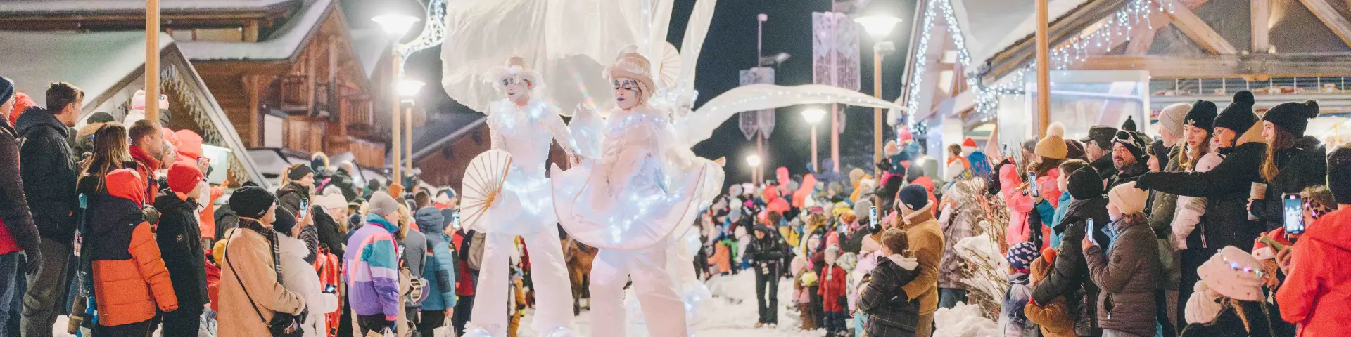 2024 12 24 Les Gets Parade Noel Web @corentin Croisonnier 28