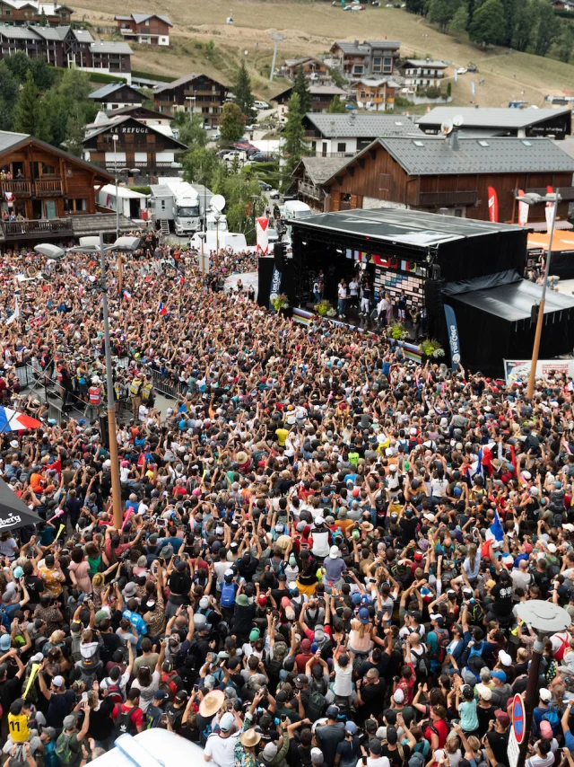 2022 08 27 Wclg22 Dh Öffentliches Podium Leo Grosgurin 5641 Ld 1