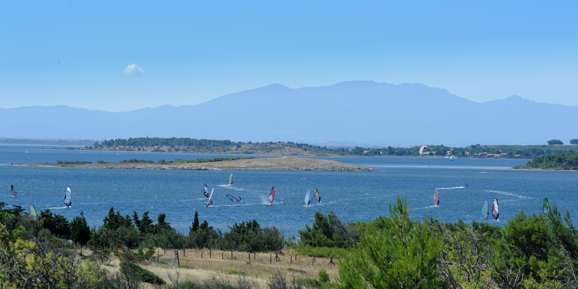 Spot Le Goulet Leucate windsurf sur l'étang