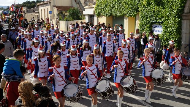 Parade Sol Y Fiesta