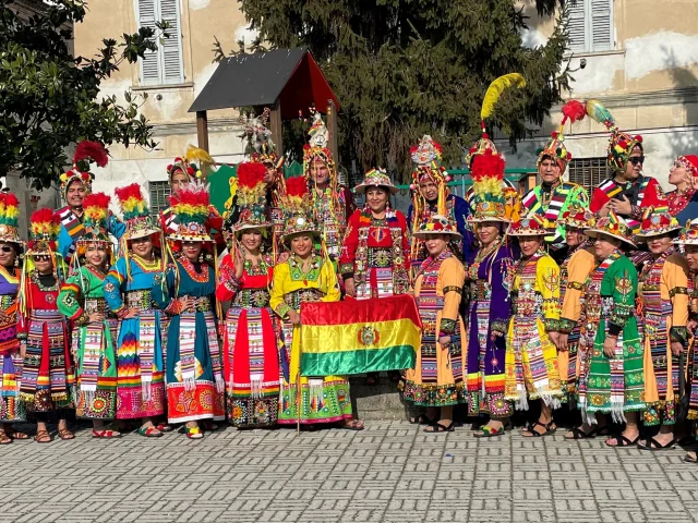 Grupo Folclórico Boliviano1