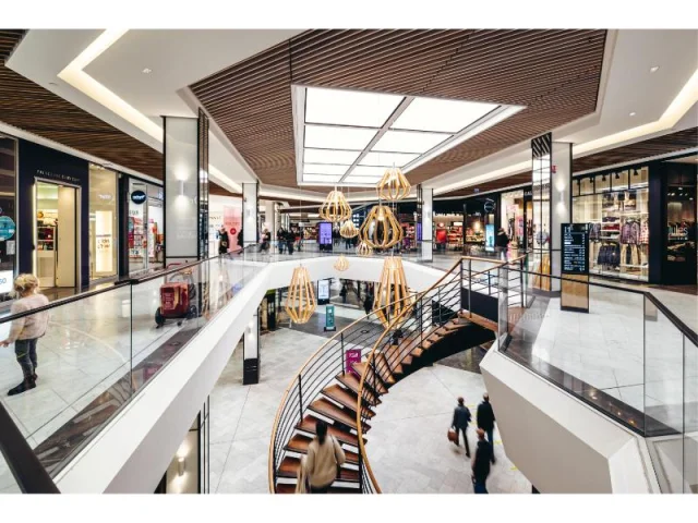 Intérieur Centre Commercial