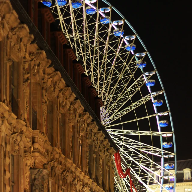 Grande roue à Noël à Lille