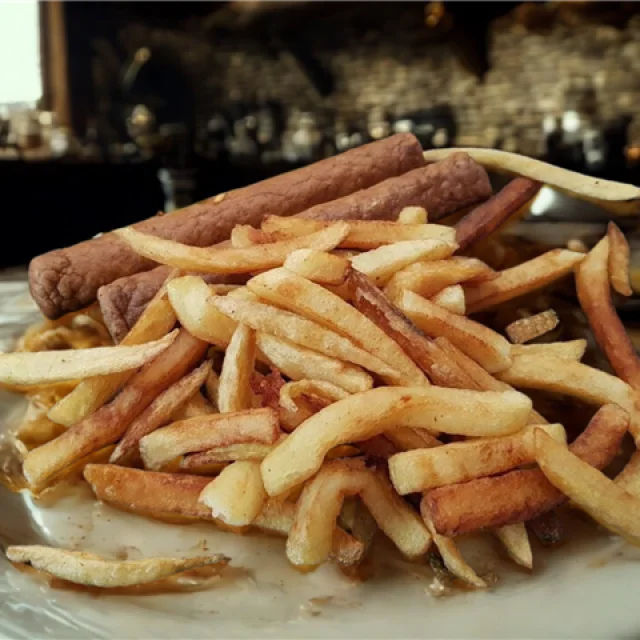 Frites Fricadelle