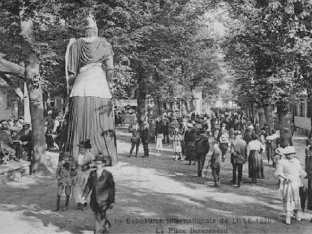 Géant de Lille, exposition 1920, place Bessoneau à Lille