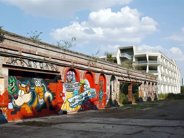 -
Projection: Rectilinear (0)
FOV: 69 x 59
Ev: 13,98