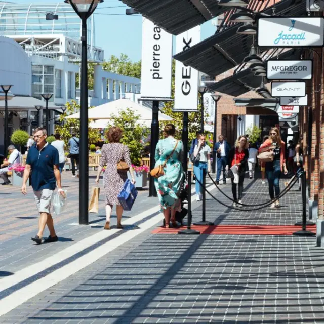 Mc Arthur Glen Roubaix 04 1024x683 1